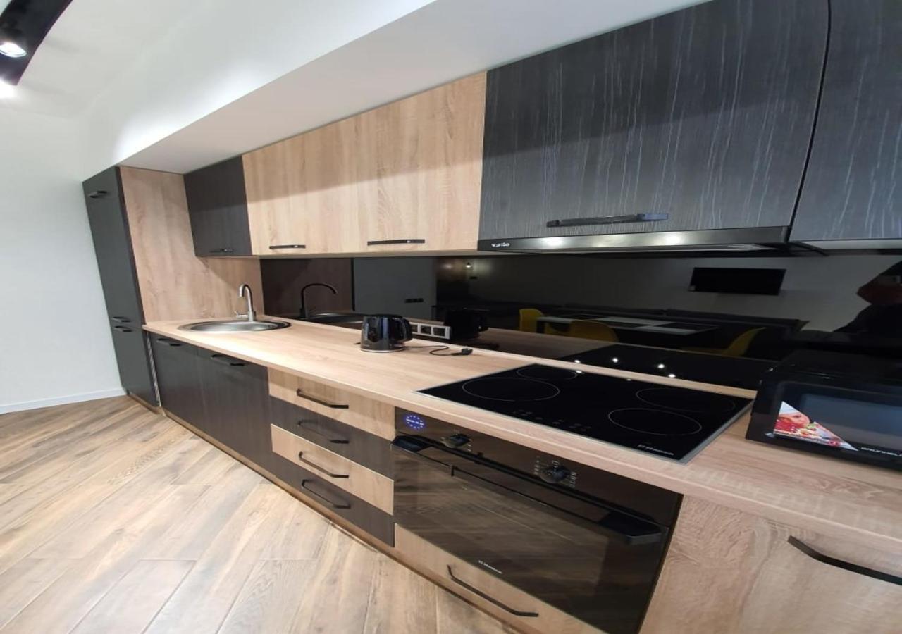 New Lux Apartment 2020 Kharkiv Bagian luar foto